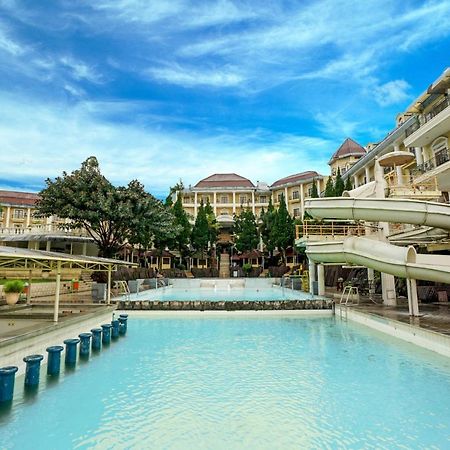 Oyo 395 Tretes Raya Hotel Prigen Exterior photo