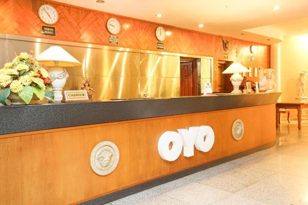 Oyo 395 Tretes Raya Hotel Prigen Exterior photo