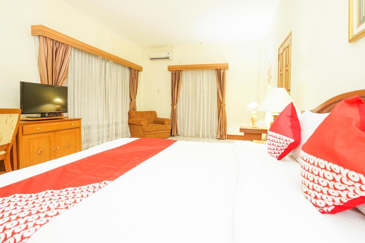 Oyo 395 Tretes Raya Hotel Prigen Exterior photo