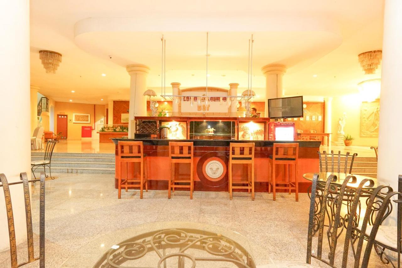 Oyo 395 Tretes Raya Hotel Prigen Exterior photo